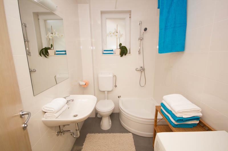 Apartments Maria Трогир Екстериор снимка